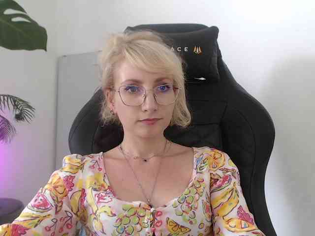 CinderellaMoon webcam