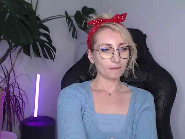 CinderellaMoon webcam
