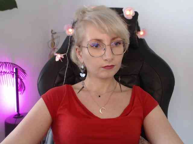 CinderellaMoon webcam