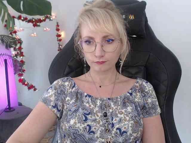 CinderellaMoon webcam