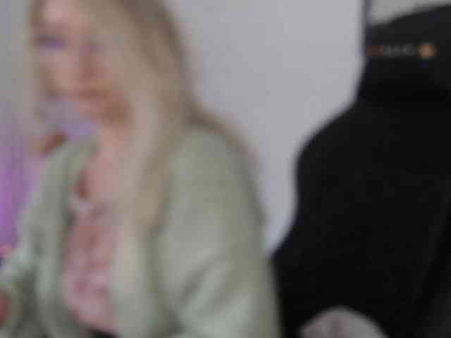 CinderellaMoon webcam
