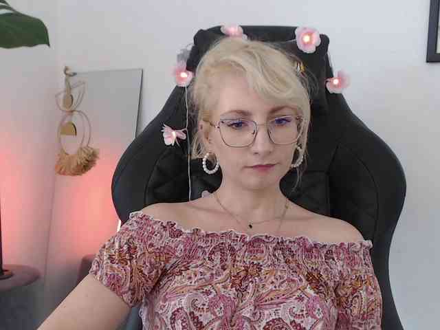 Model: CinderellaMoon
