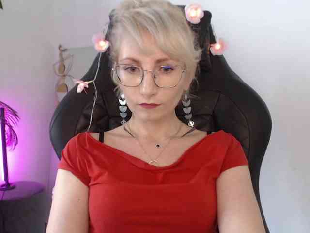 CinderellaMoon webcam