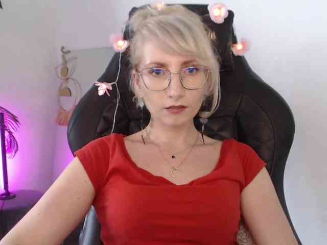 CinderellaMoon webcam