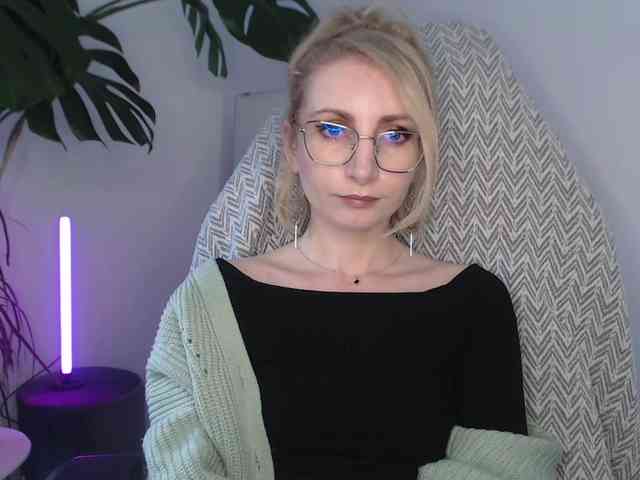 CinderellaMoon webcam