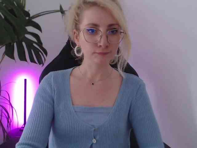 CinderellaMoon webcam