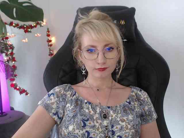CinderellaMoon webcam
