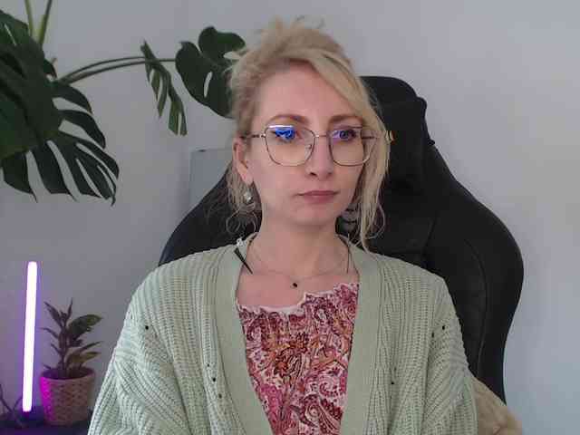 Model: CinderellaMoon