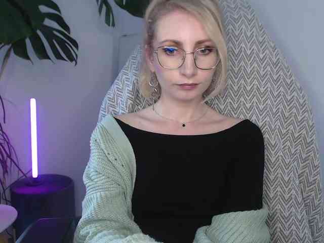 CinderellaMoon webcam