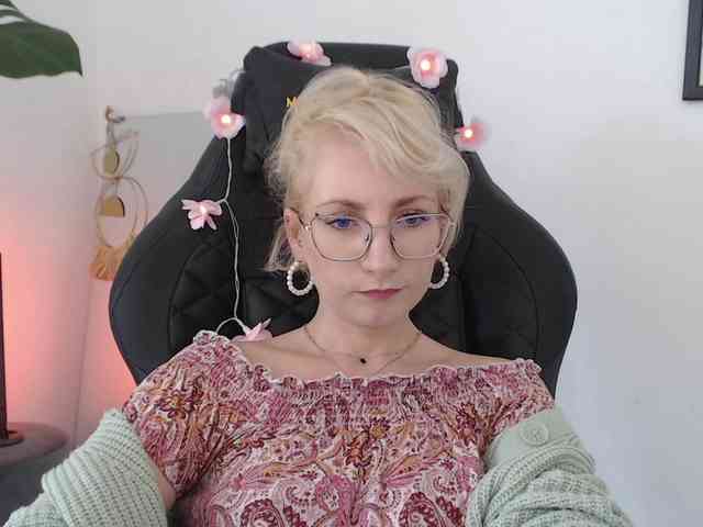 Model: CinderellaMoon