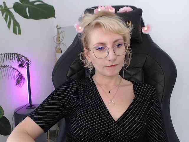 Model: CinderellaMoon