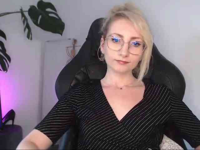 CinderellaMoon webcam