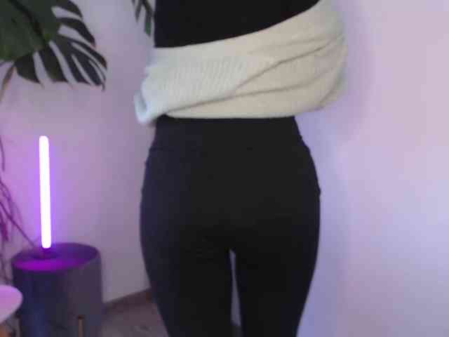 CinderellaMoon webcam