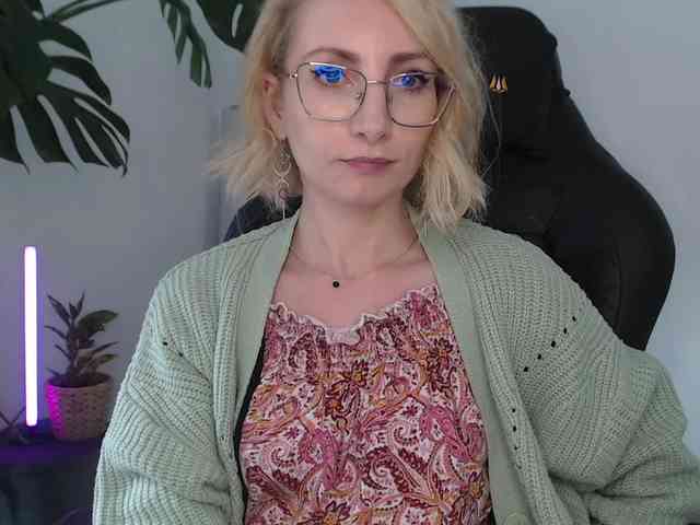 Model: CinderellaMoon