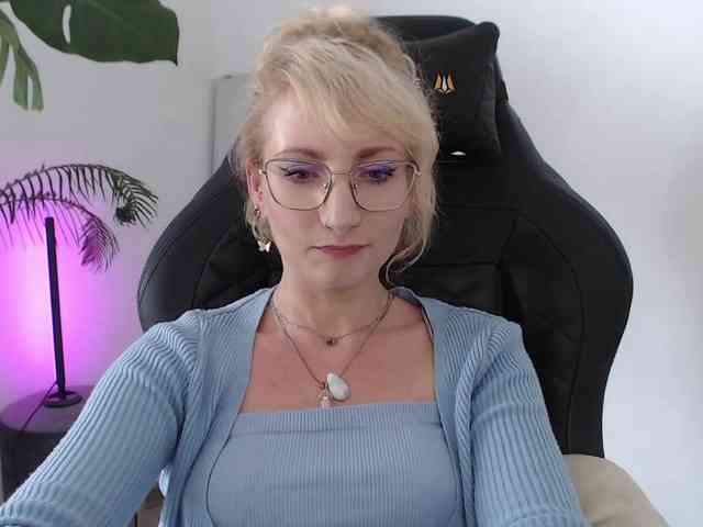CinderellaMoon Sex Cam Show