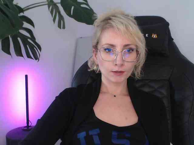 CinderellaMoon webcam