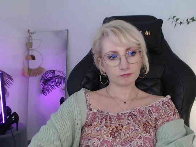 CinderellaMoon webcam