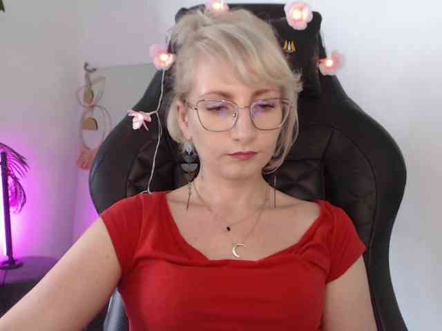 CinderellaMoon webcam