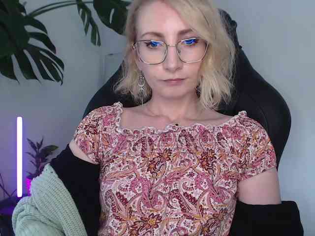 CinderellaMoon webcam