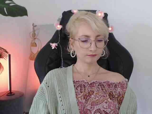 CinderellaMoon webcam
