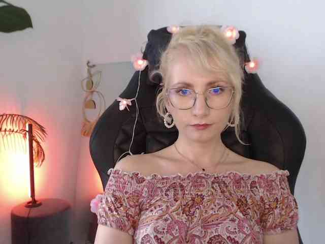 Model: CinderellaMoon