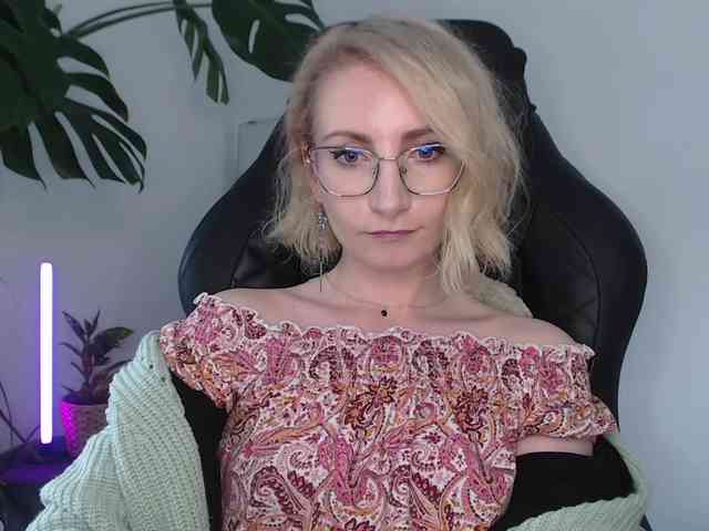 Model: CinderellaMoon