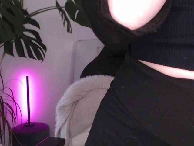 CinderellaMoon webcam