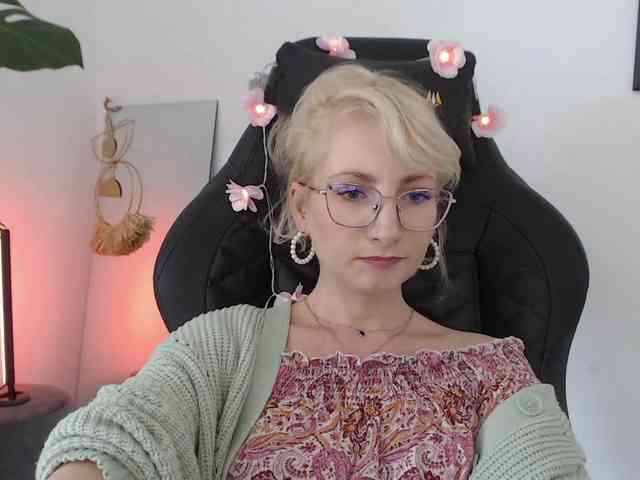 CinderellaMoon webcam