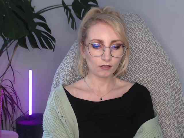 CinderellaMoon webcam