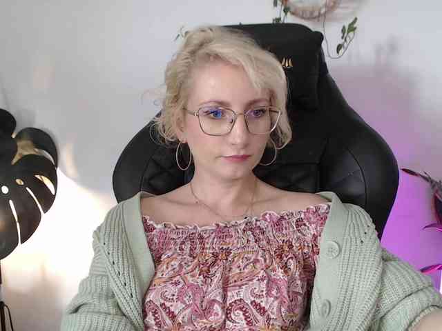 CinderellaMoon webcam