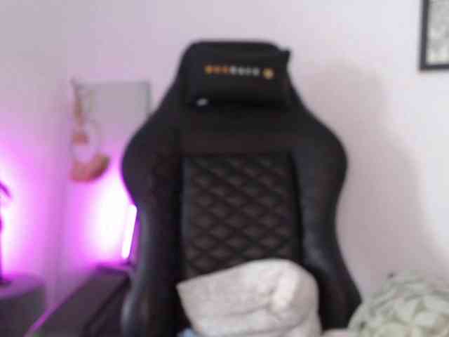 CinderellaMoon webcam