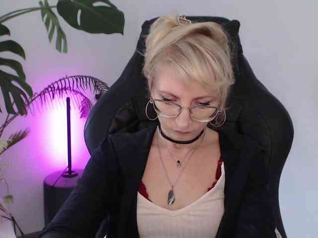 CinderellaMoon webcam