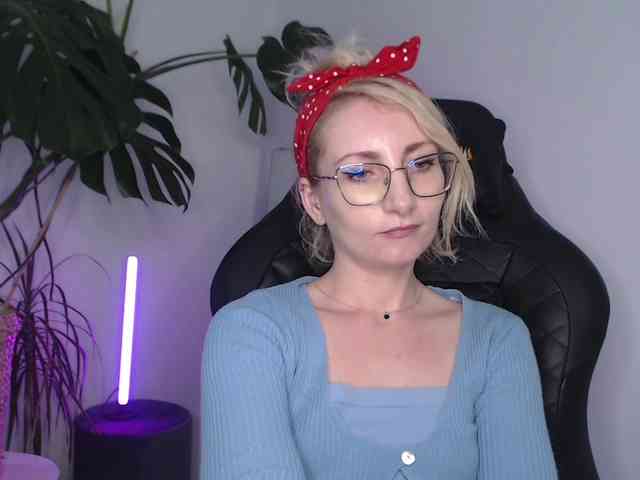 CinderellaMoon webcam