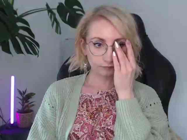 CinderellaMoon webcam