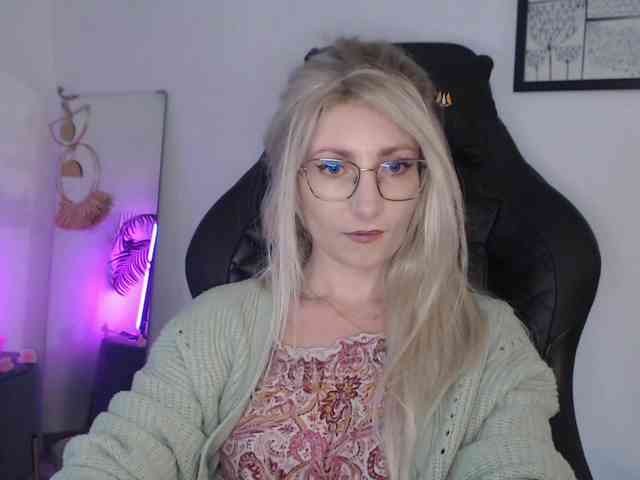 CinderellaMoon webcam