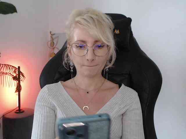 CinderellaMoon webcam