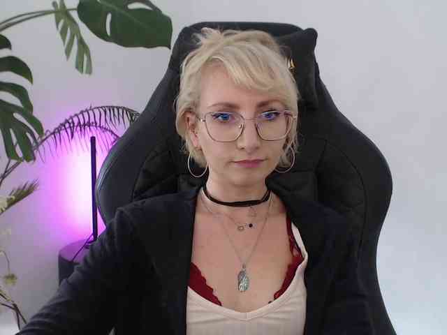 CinderellaMoon webcam