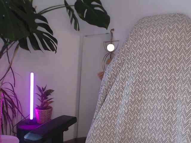 CinderellaMoon webcam