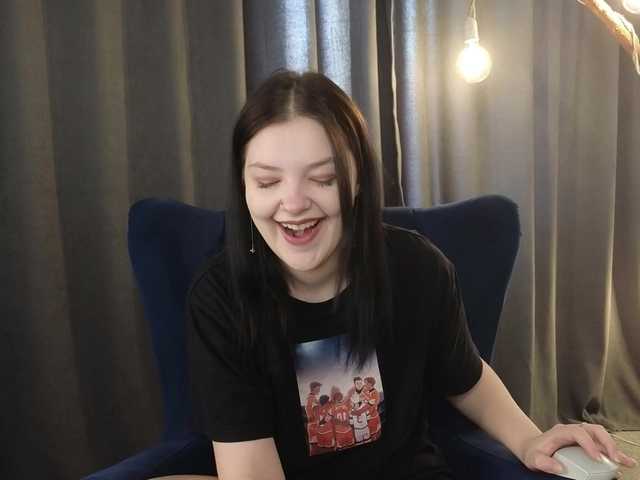 DeliaEffy's BongaCams show and profile