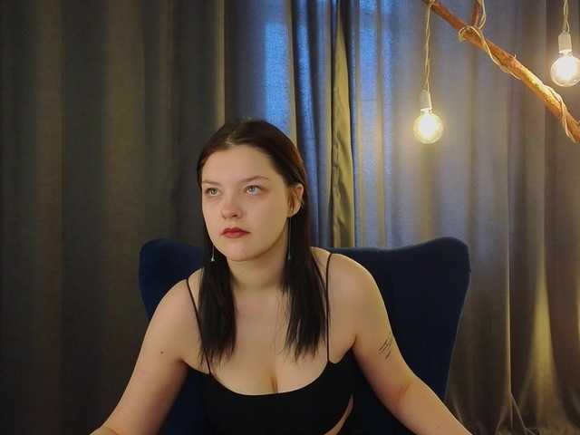 DeliaEffy's BongaCams show and profile