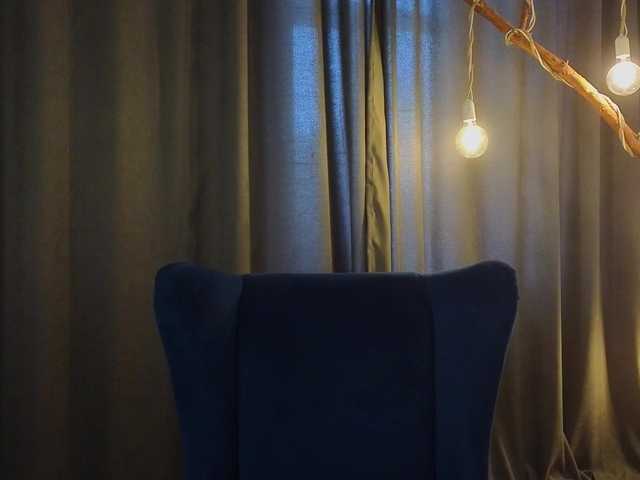 DeliaEffy's BongaCams show and profile