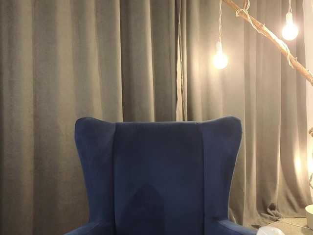 DeliaEffy's BongaCams show and profile