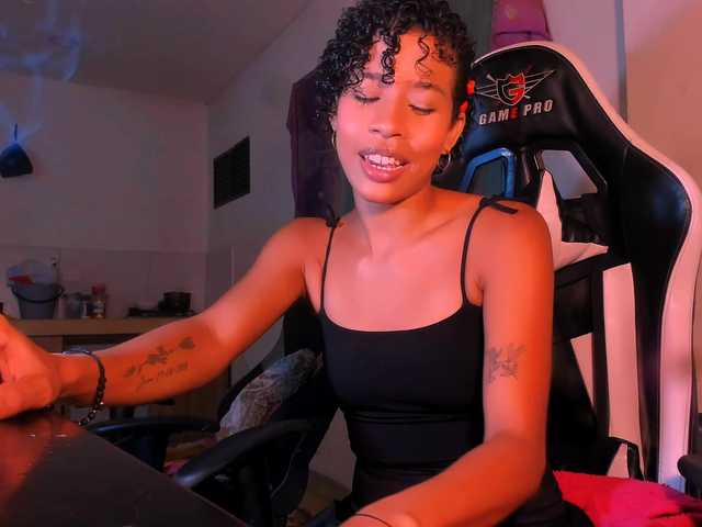 Bad-girl-xxx's BongaCams show and profile