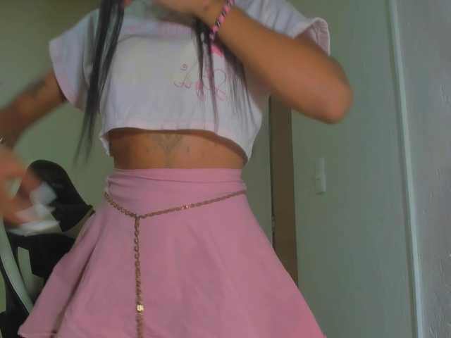 Bad-girl-xxx live cam on BongaCams