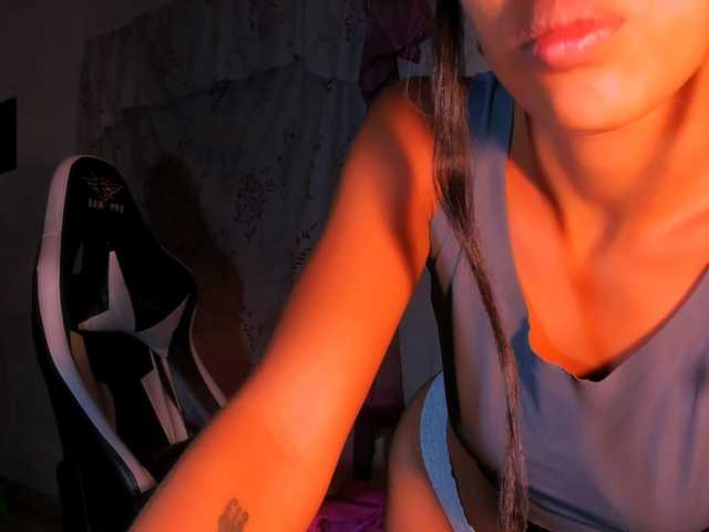 Bad-girl-xxx's BongaCams show and profile