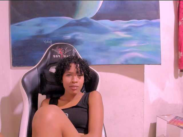 Bad-girl-xxx live cam on BongaCams