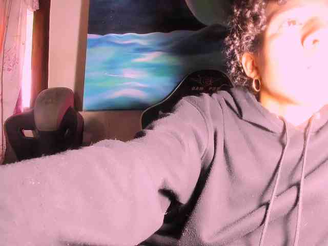 Bad-girl-xxx webcam