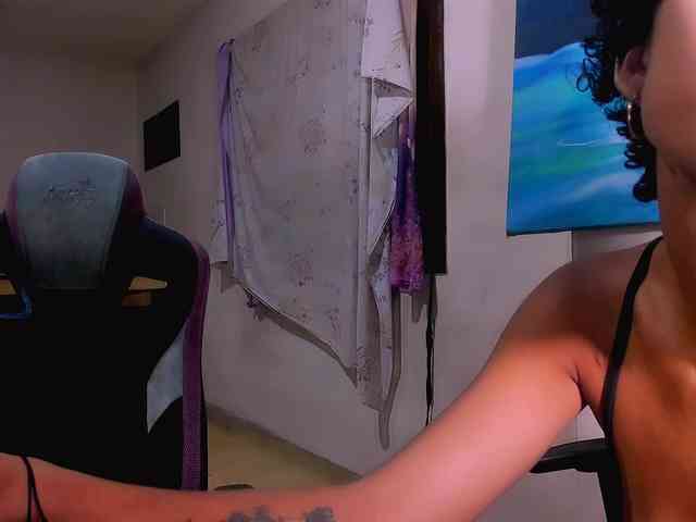 Bad-girl-xxx webcam