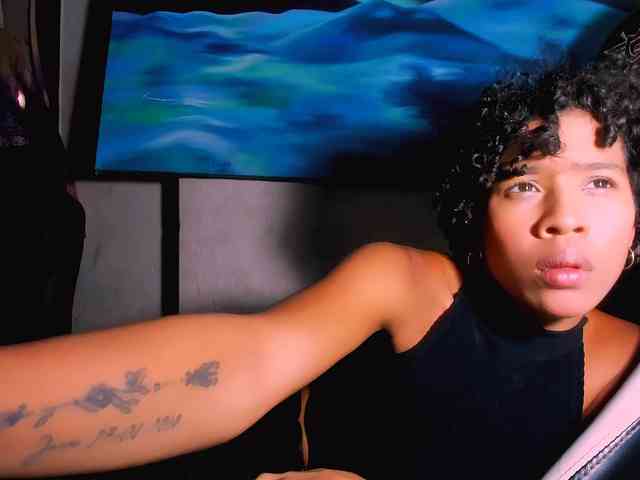 Bad-girl-xxx webcam