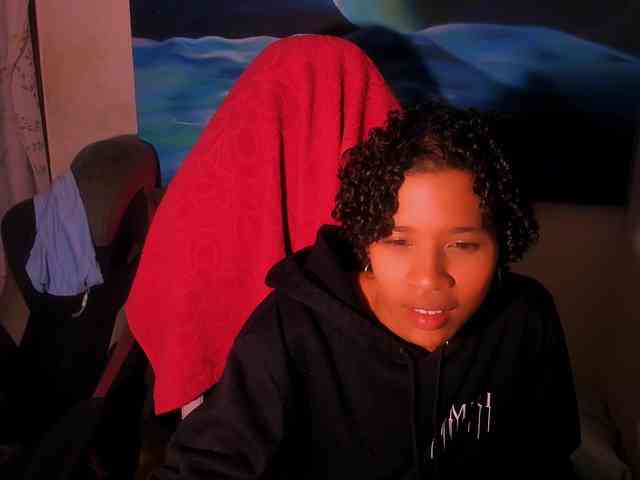 This model is live right now. Bad-girl-xxx